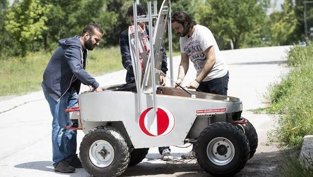 ODTÜ'lü insansız kara aracı yaptı