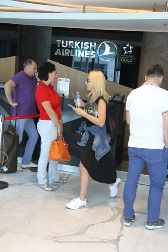 Ece Erken: "Küfür etmek istiyorum ama..."