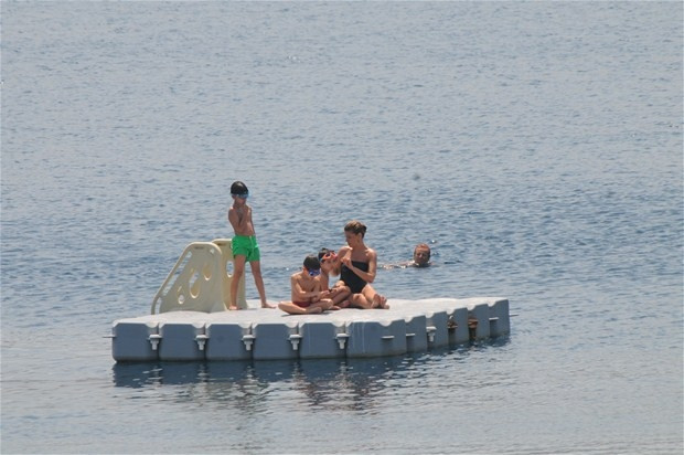 Gülben Ergen tatil sezonunu açtı