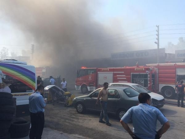 Sanayi sitesinde yangın paniği