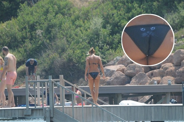 Pınar Altuğ'un bikinisi dikkat çekti