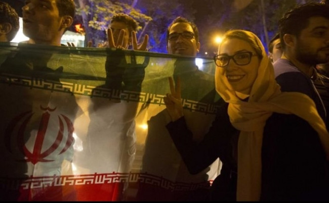 İran Nükleer anlaşma kutlandı