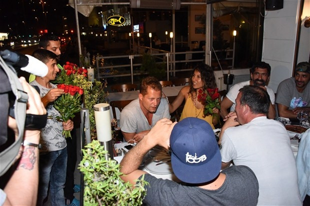 Alman oyuncu Til Schweiger'ın rakı keyfi