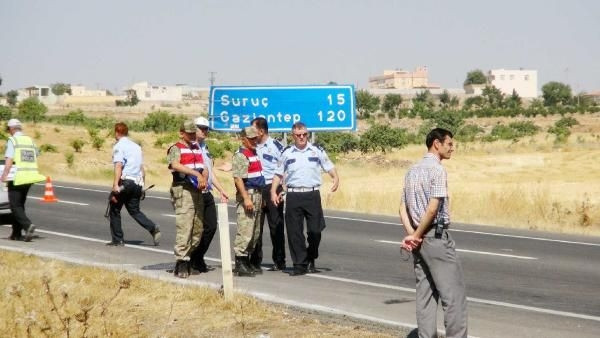 Polisleri taşıyan midibüs devrildi!... 7 yaralı!
