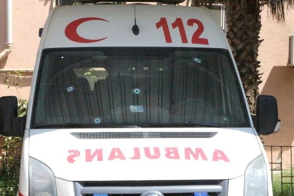 Nusaybin'de ambulanslar uzun namlulu silahla tarandı