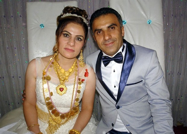 Yüksekova'da silahların gölgesinde düğün