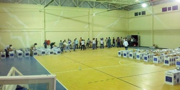 Bir spor salonu dolusu 'kaçak sigara' ele geçirildi