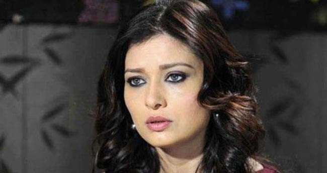 Nurgül Yeşilçay'ın makyajsız hali görenleri şaşırttı
