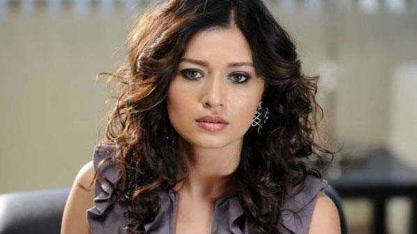 Nurgül Yeşilçay'ın makyajsız hali görenleri şaşırttı