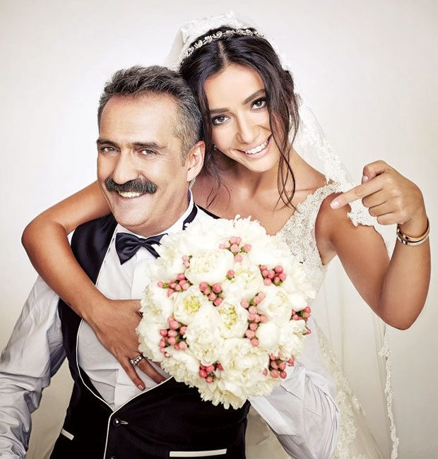 Yavuz Bingöl ile Öykü Gürman balayı yerine hipodroma gitti
