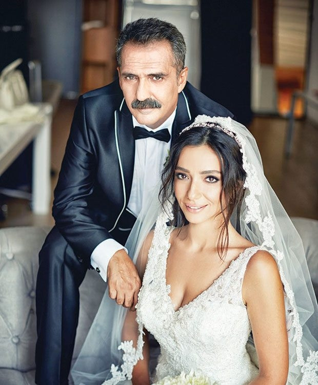 Yavuz Bingöl ile Öykü Gürman balayı yerine hipodroma gitti