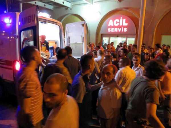 Polis aracına ateş açıldı!.. 1 şehit,1 ağır yaralı!