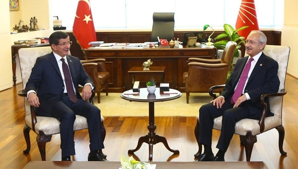 AK Parti'yi kuran isimlerden koalisyon çıkışı