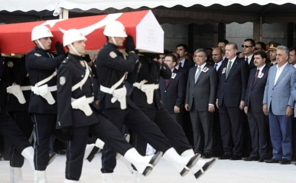 Şehit Polis Müdürü son yolculuğuna uğurlandı