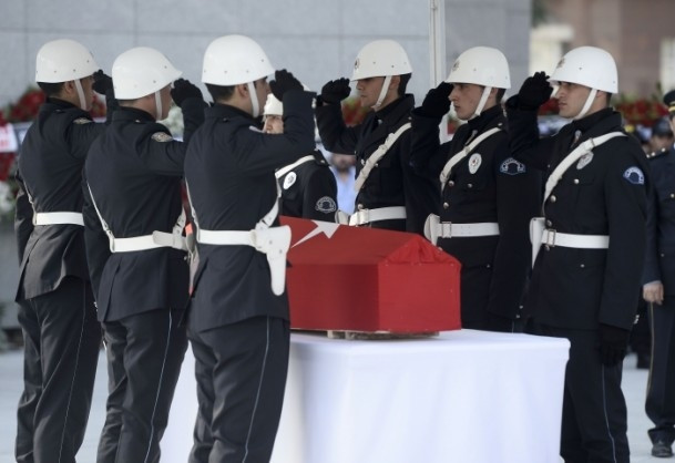 Şehit Polis Müdürü son yolculuğuna uğurlandı