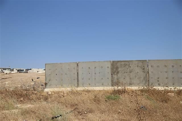 Suriye sınırına 3 metrelik beton duvar