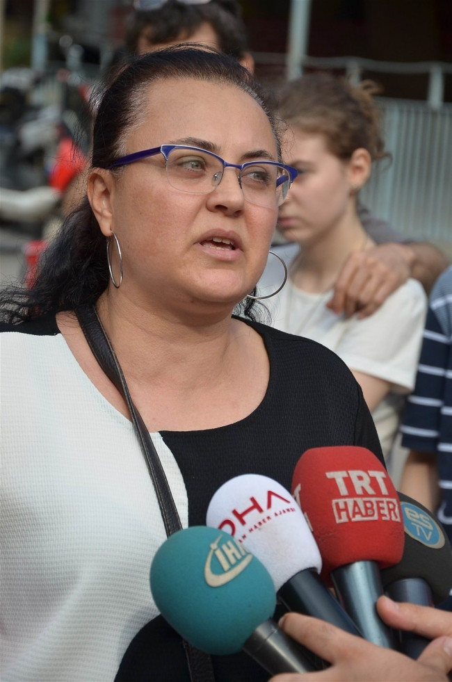 Teröre lanet eylemine az katılım isyan ettirdi