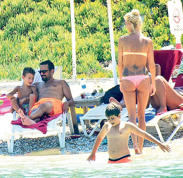 Çağla Şikel'in zoraki tatili