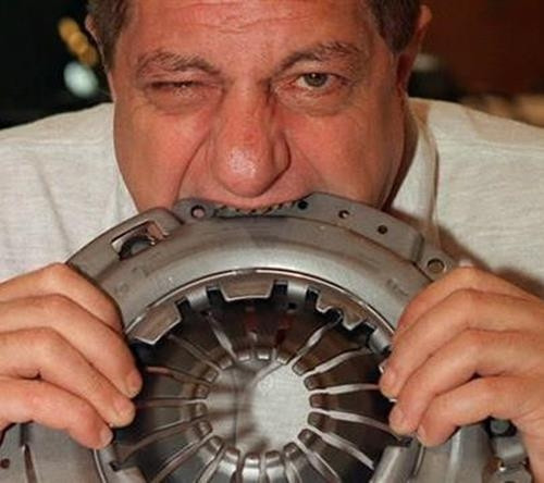 Ne bulursa yiyen adam Michel Lotito'nun tuhaf hikayesi