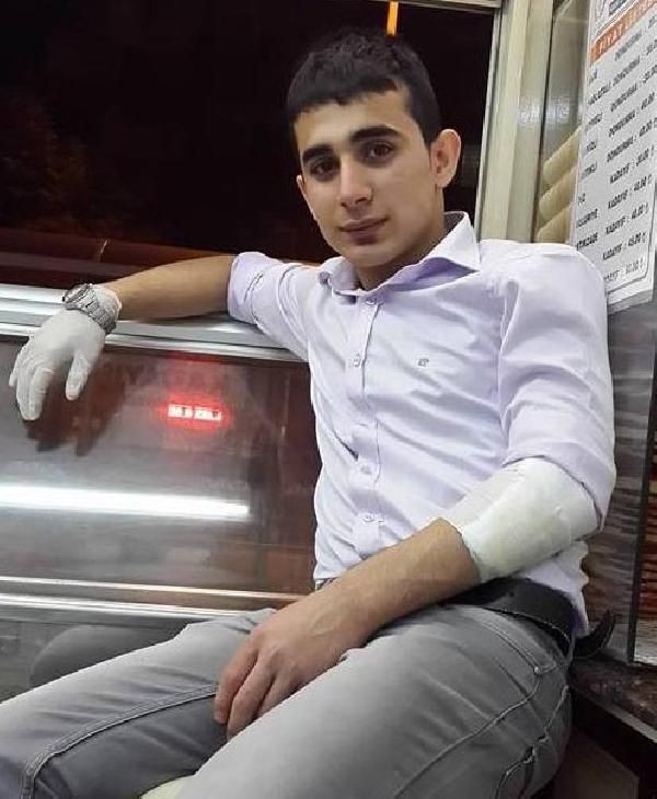 Eşya yüklü kamyon uçuruma yuvarlandı: 3 ölü