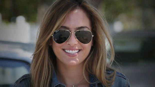 Christine Ouzounian'a porno film teklifi