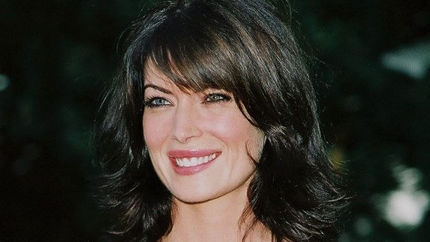 Lara Flynn Boyle'un yüzü tanınmaz hale geldi