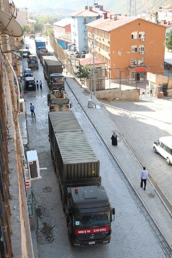 Şemdinli'ye askeri sevkiyat