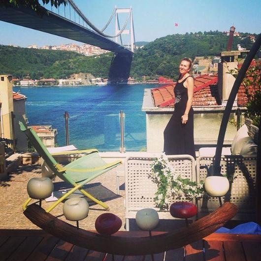 Sinem Kobal o evden taşındı