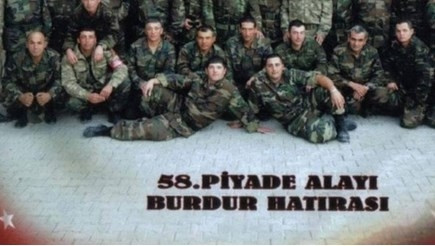 Ünlülerin askerlik fotoğraflarını gördünüz mü?