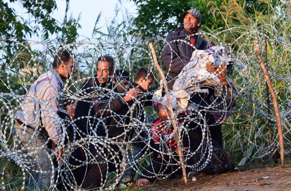 Macaristan'da mülteciler kamptan firar etti