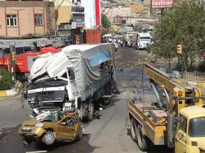 Bu nasıl trafik kazası ?