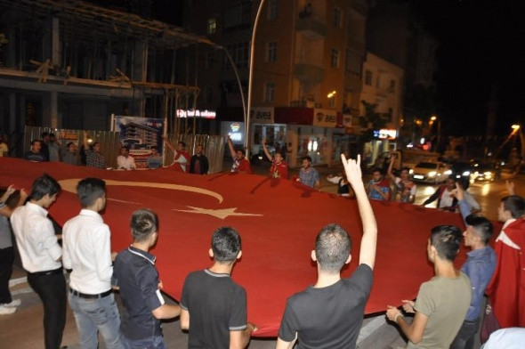 Dağlıca saldırısı halkı sokağa döktü