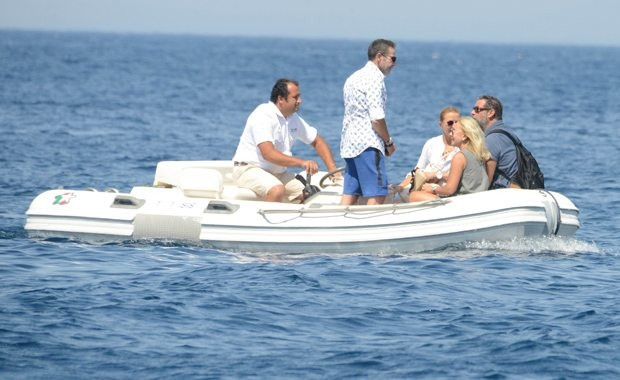 Cem ve Ümit Boyner dönüş için deniz uçağını tercih etti