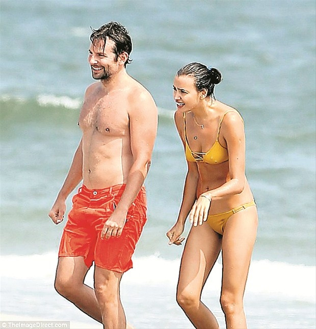 Irina Shayk kayınvalidesi ile tanıştı