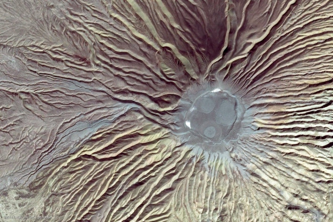 Google Earth'e yansıyan sıradışı görüntüler