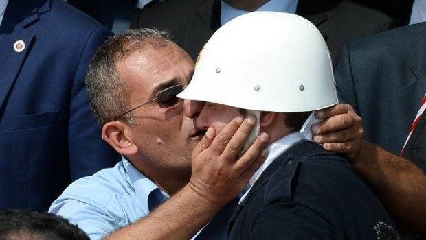 Iğdır'da şehit olan polisler için cenaze töreni