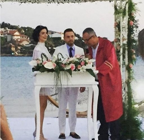 Merve'den bebek açıklaması