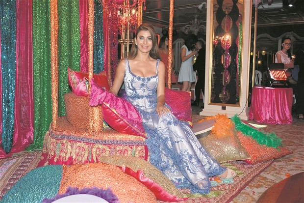 Ebru Şancı'nın kına gecesi