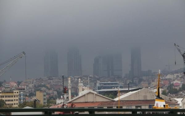 Yağmur İstanbul'u felç etti