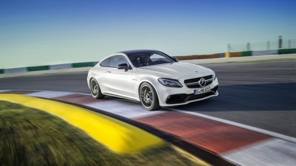 Mercedes-Benz C63 AMG Coupe 2017 tasarımı harika