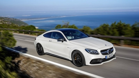 Mercedes-Benz C63 AMG Coupe 2017 tasarımı harika