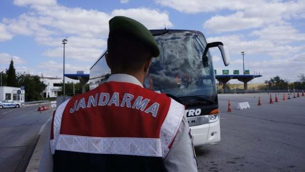 Suriyeliler Avrupa’ya gitmek için Edirne'ye akın etti