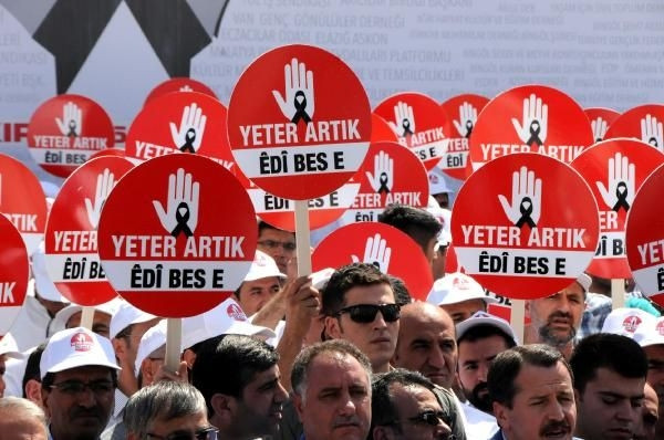 565 sivil toplum örgütü PKK'ya silah bırak çağrısı yaptı