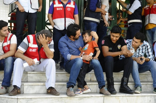 Edirne'de mültecilerin dramı devam ediyor