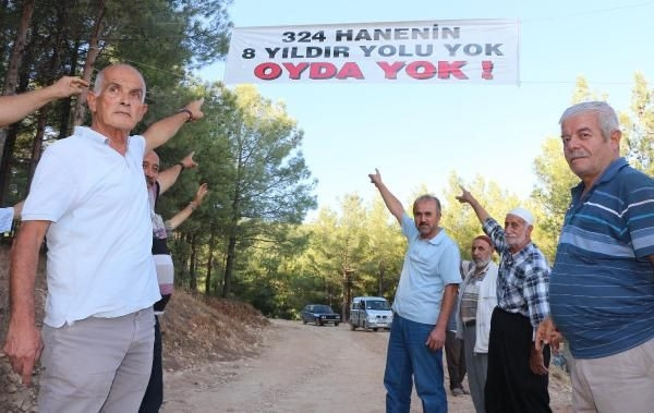 Yolları asfaltlanmadı, seçimde sandığa gitmeyecekler