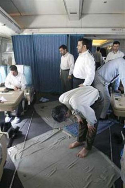 Ahmedinejadın AirForce Oneı
