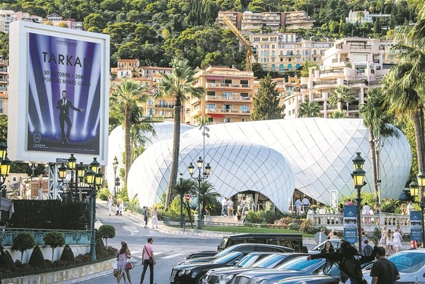 Tarkan Monaco’da sahneye çıkacak
