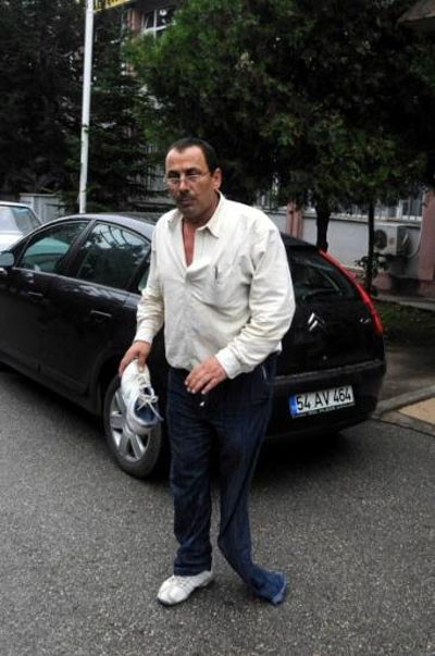 Protez bacağını icraya verdi