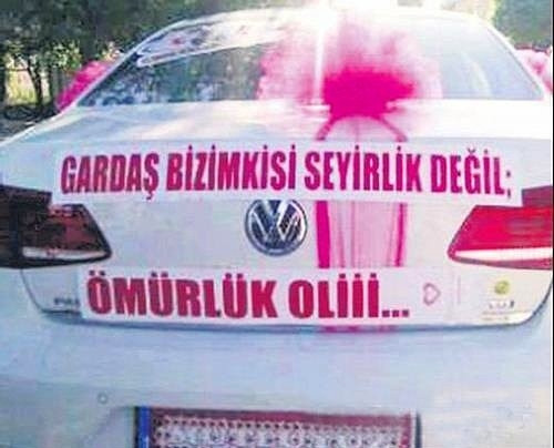 Gelin arabalarındaki ilginç yazılar