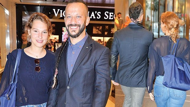 Rıza Kocaoğlu sevgilisi Eylül Su Sapan ile Nişantaşı'nda